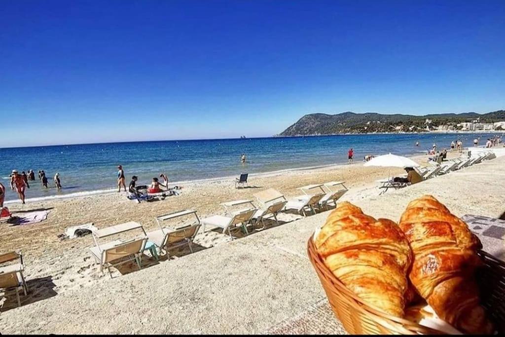 T2 Avec Clim Et Terrasse Vue Mer, Les Sablettes La Seyne-sur-Mer Εξωτερικό φωτογραφία